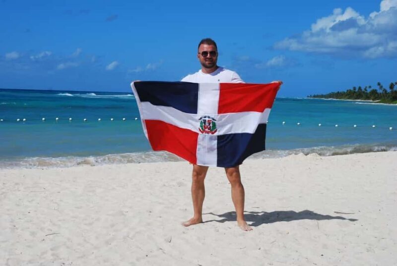 Bayahibe: Saona Island VIP Tour with Lunch & Drinks - Key Points