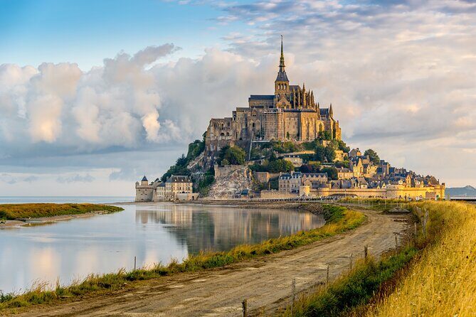 Bayeux Mont Saint-Michel Private Full-Day Tour - Key Points