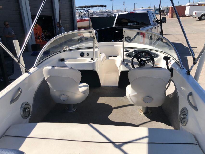 Bayliner Ski Boat - Location and Activities