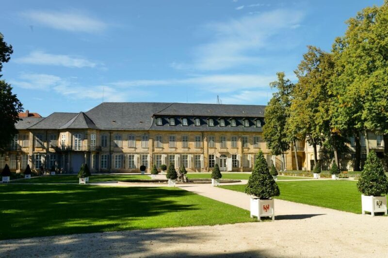 Bayreuth: German City Walking Tour (Tourist Info) - Starting Point and First Impressions