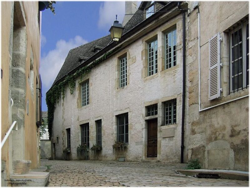 Beaune - Private Walking Tour - Meeting Point Details