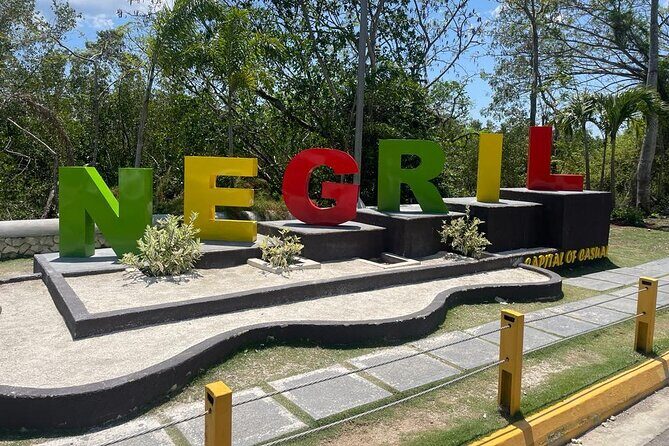 Beautiful Sunset Tour at the Rick's Cafe in Negril - Key Points