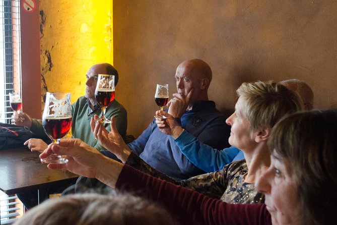Beerwalk Bruges With Dutch Guide - Explore Belgian Beer Culture