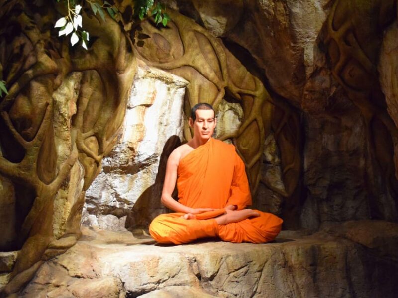 Before Flight: Big Buddha, Onsen, Transfer to Airport(9pm) - Talad Plu: Local Food Market