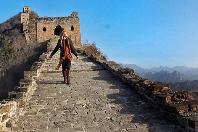 Beijing Evening Tour: Illuminated Great Wall and Gubei Water Town - Exploring Gubei Water Town