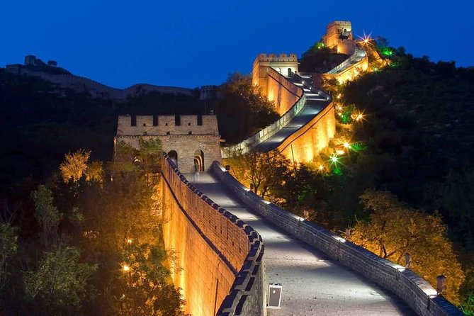Beijing Evening Tour: Illuminated Great Wall and Gubei Water Town - Attractions of Simatai Great Wall