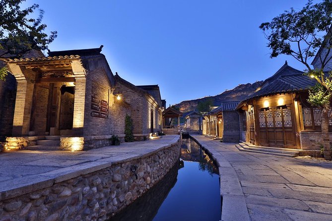 Beijing Evening Tour: Illuminated Great Wall and Gubei Water Town - Evening Activities in Gubei