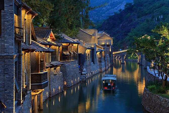 Beijing Evening Tour: Illuminated Great Wall and Gubei Water Town - Tips for a Memorable Experience
