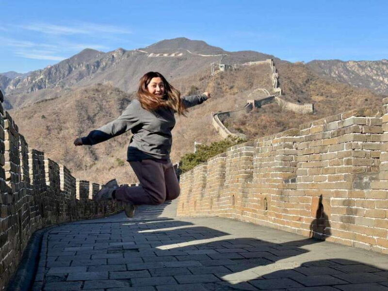 Beijing Great Wall Bus Tour with Multiple Route Options - The Experience of the Guides