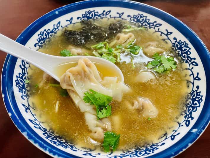 Beijing Hutong Breakfast Food Walking Tour - Itinerary Highlights