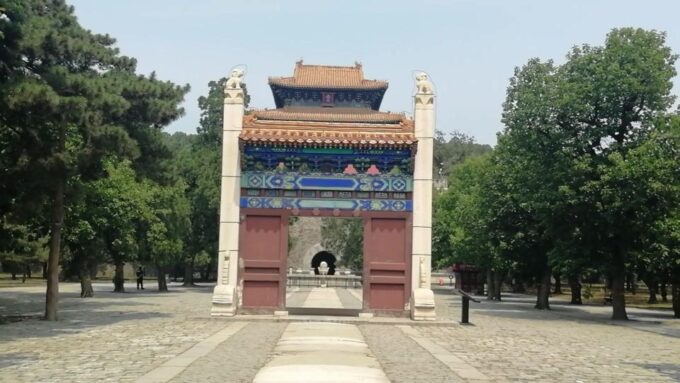 Beijing: Juyongguan Great Wall, Sacred Way & Ming Tombs Trip - Pickup and Transportation Arrangements