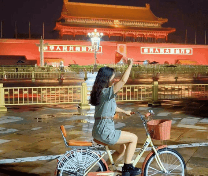 Beijing: Tiananmen Night Ride & Photography City Ride Tour - Meeting Point