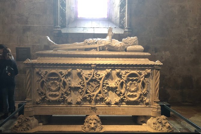Belém and Jerónimos Monastery Guided Small Group Walking Tour - Belém Tower and Monument to the Discoveries
