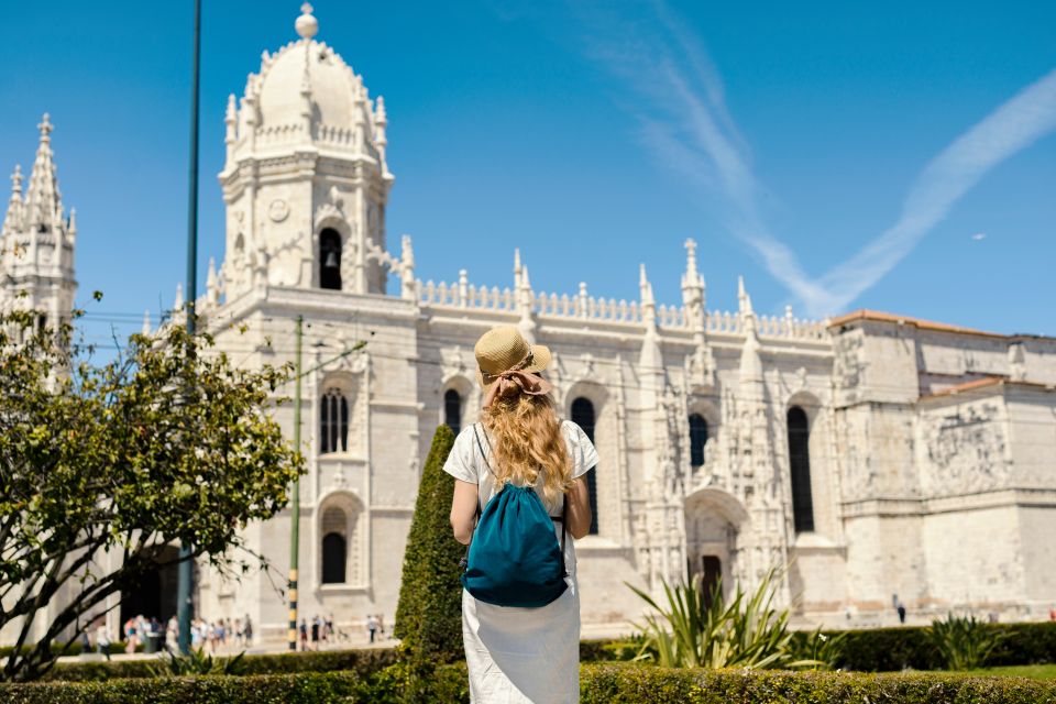 Belem: History & Heritage Private Day Trip With Lunch - Experiencing the Citys Rich History