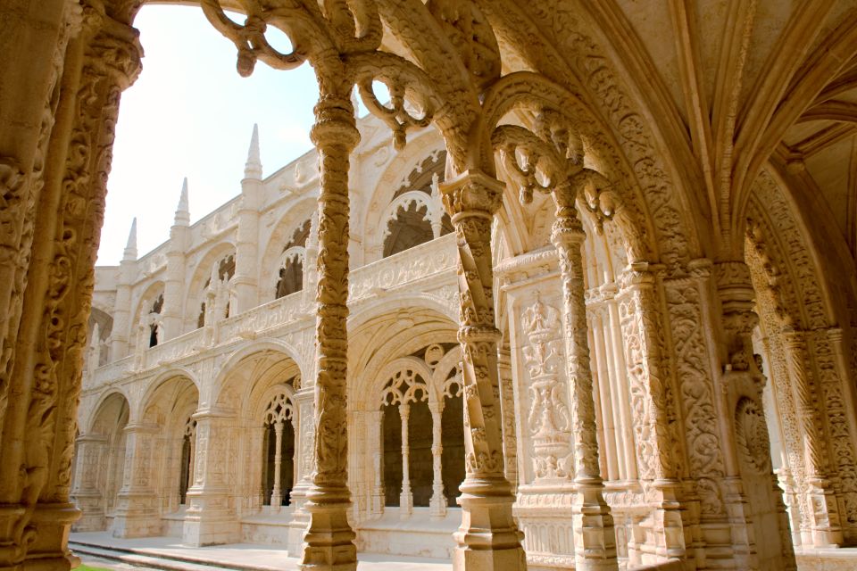 Belem: History & Heritage Private Day Trip With Lunch - Booking and Cancellation Policy