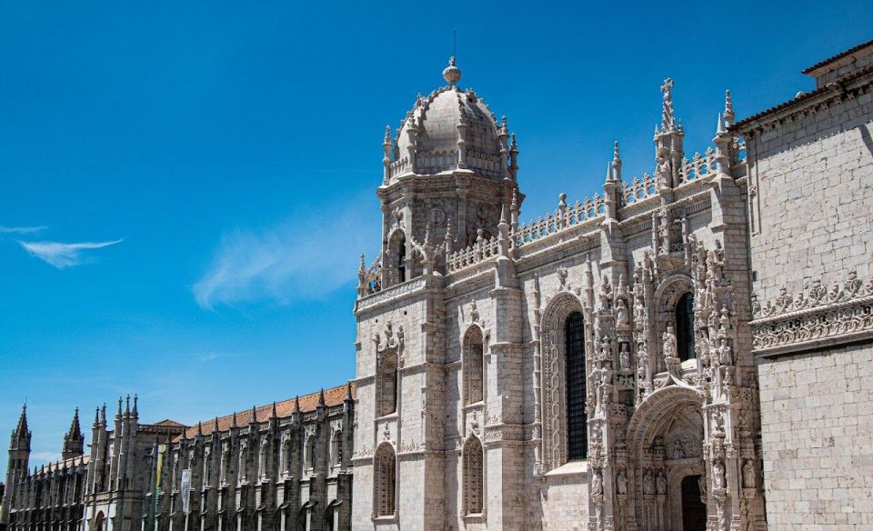 Belém: Tuk Tuk Tour - 2H - Pastries of Belém Included - Itinerary Overview