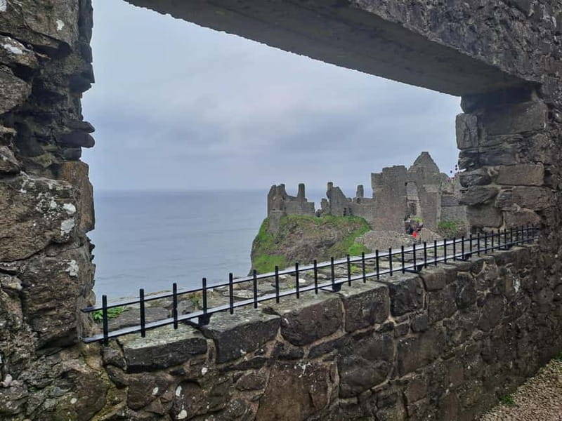 Belfast and Giants Causeway  Private Full-Day Tour - A Detailed Look at the Experience
