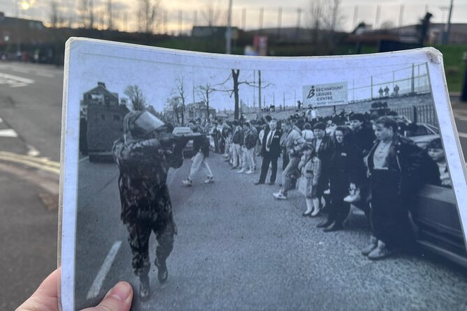 Belfast Black Taxi Tour of Murals and Peace Walls 2 Hours - Additional Tour Information