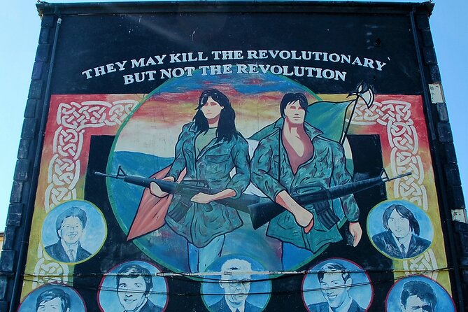 Belfast Cab /Taxi Private 2hours Terror and Conflict- Peace Tour - International Mural Wall, Divis Street