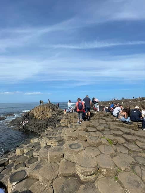 Belfast city & Giants Causeway 16 PAX private Tour - A Detailed Breakdown of the Tour Experience