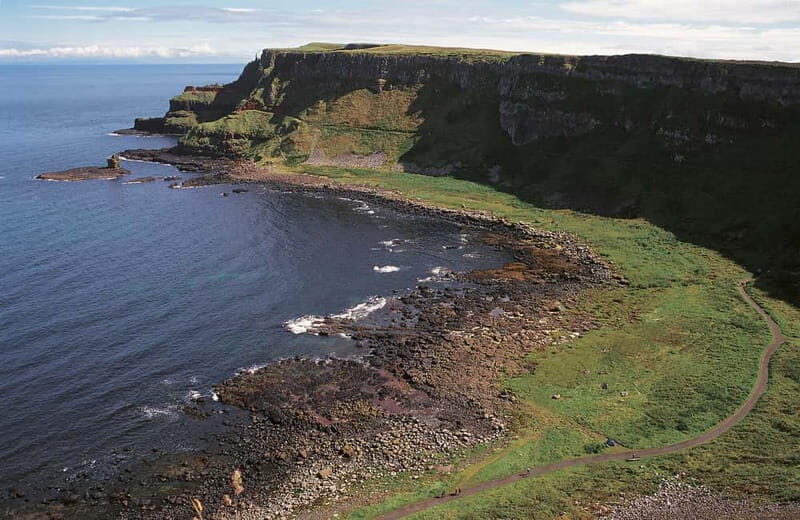 Belfast Giant's Causeway and Titanic Distillery Whiskey Tour - Key Points