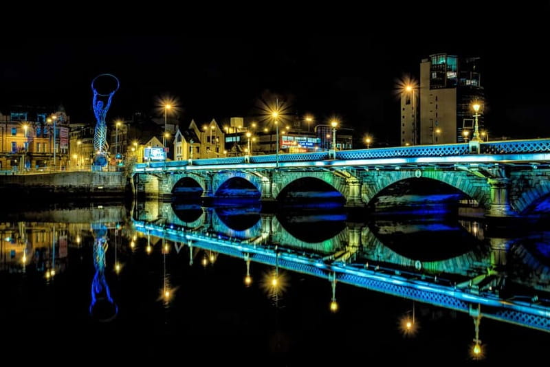 Belfast: Guided Nighttime Hydrobike Tour on the River Lagan - An In-Depth Look at the Belfast Hydrobike Tour