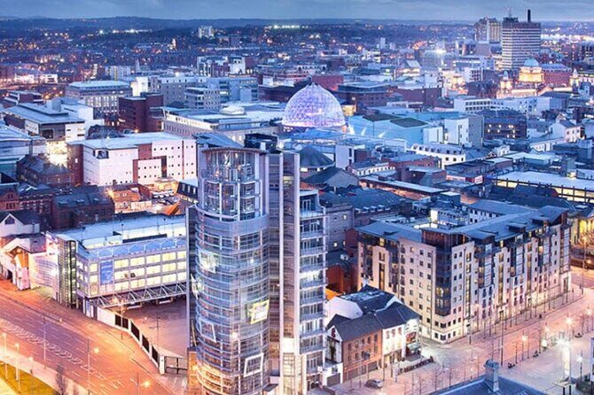 Belfast Political/history/troubles private taxi/cab tour - A Close Look at the Belfast Troubles Private Taxi Tour