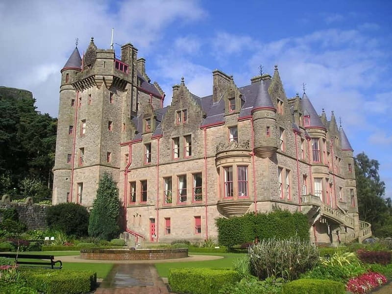 Belfast: Private Giant's Causeway Tour with Luxury Vehicle - Additional Stops and Local Charm