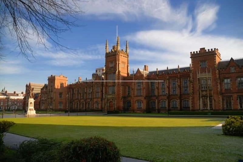 Belfast : Sightseeing Private Custom Tour with a Local Guide - What to Expect from This Belfast Tour