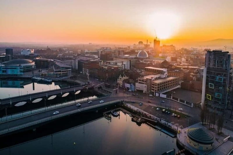 Belfast : Sightseeing Private Custom Tour with a Local Guide - FAQ