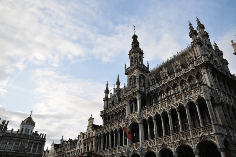Belgium: Discover the Best of Brussels on Our Guided Tour - Exploring the Grand Place