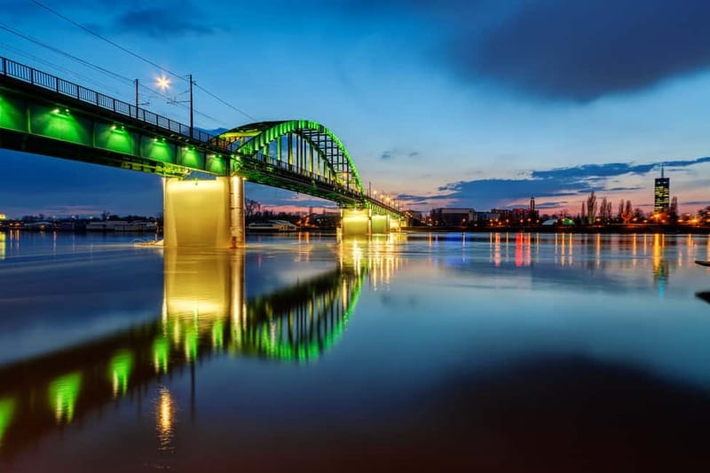 Belgrade: Sunset Sightseeing Cruise with Drinks - Key Points