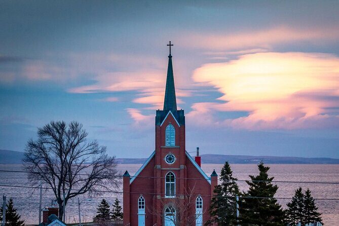 Bell Museum Baddeck to Highland Village Museum Iona - The Experience in Context: Value and Authenticity