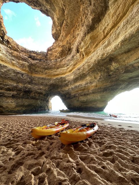 Benagil: Guided Kayak Tour inside caves and Praia da Marinha - An In-Depth Look at the Experience
