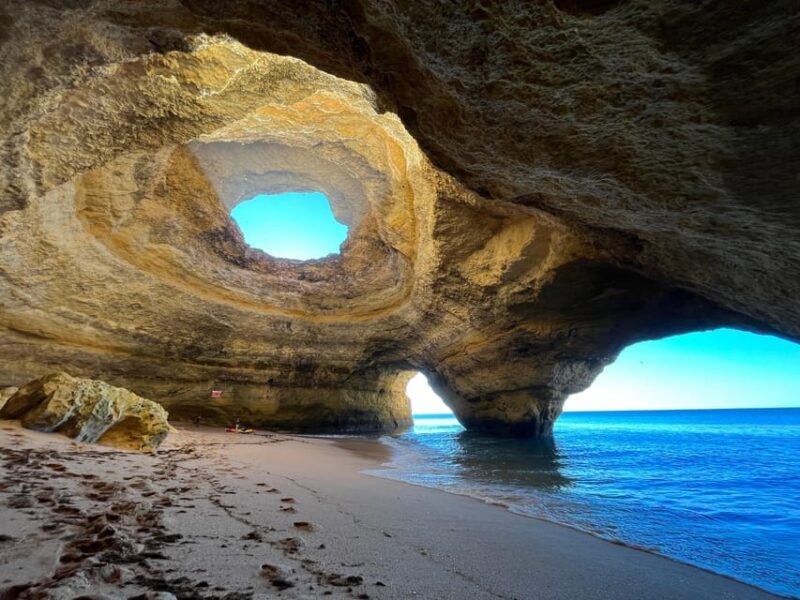 Benagil Kayak Tour: Explore Secret Caves with Licensed Guide - Key Points