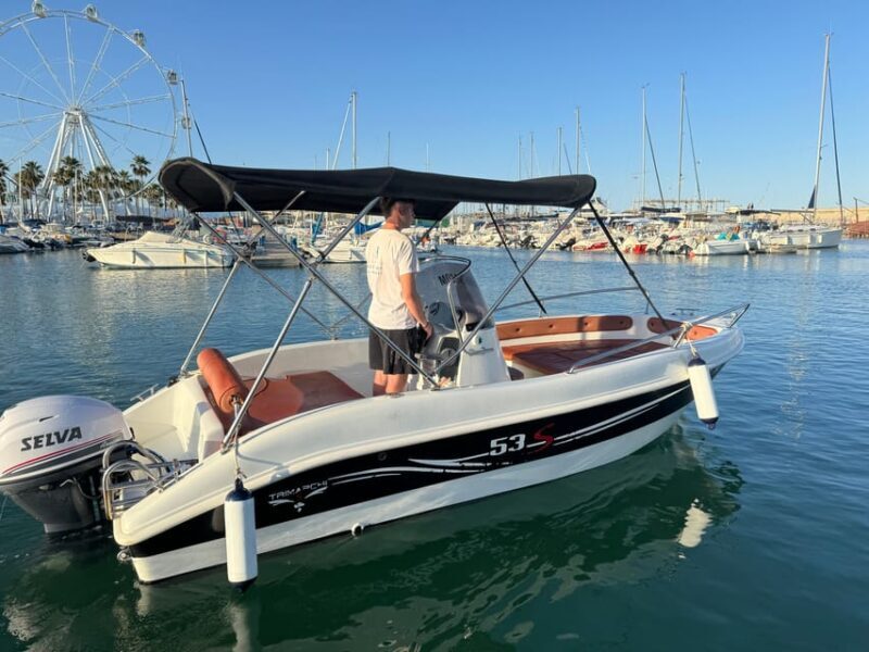 Benalmádena: Boat Rental without License - Who Should Consider This Experience?