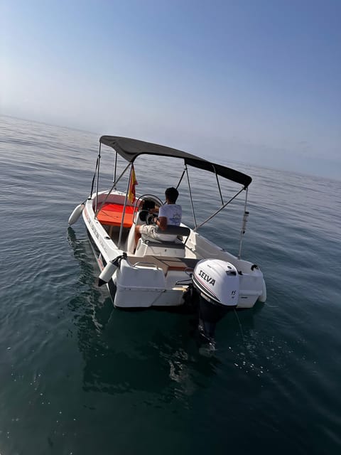 Benalmádena: Boat Rentals With No License Needed. - Safety Considerations