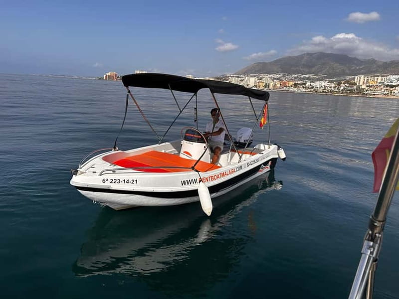 Benalmádena: Boat rentals without a license - Key Points