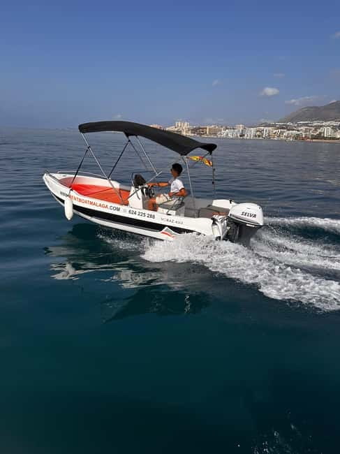 Benalmádena: Boat rentals without a license - FAQ