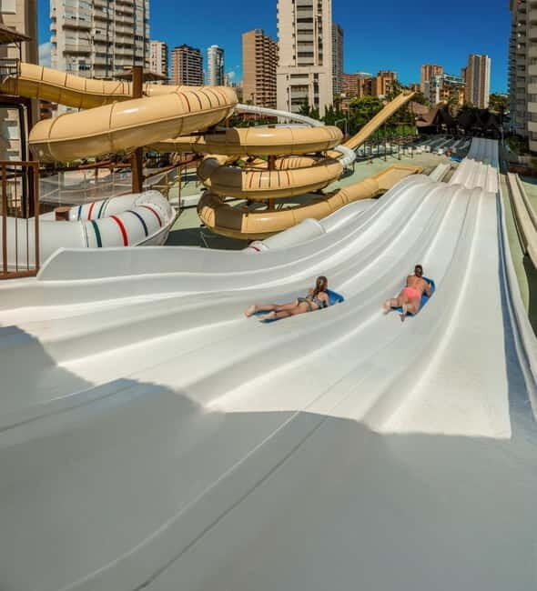 Benidorm: Magic Tropical Splash Day Pass - Food and Beverage Options