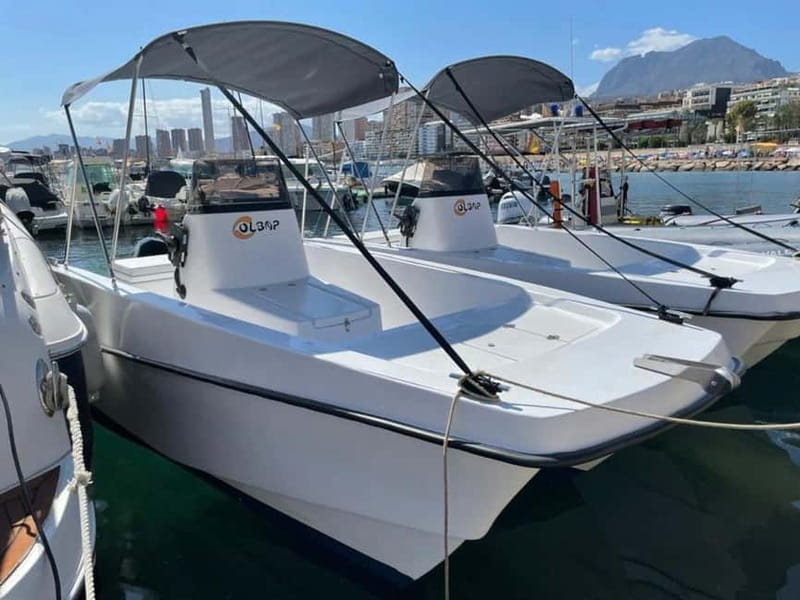 Benidorm: Self-Drive Boat Rental for 1 hour or more - Key Points