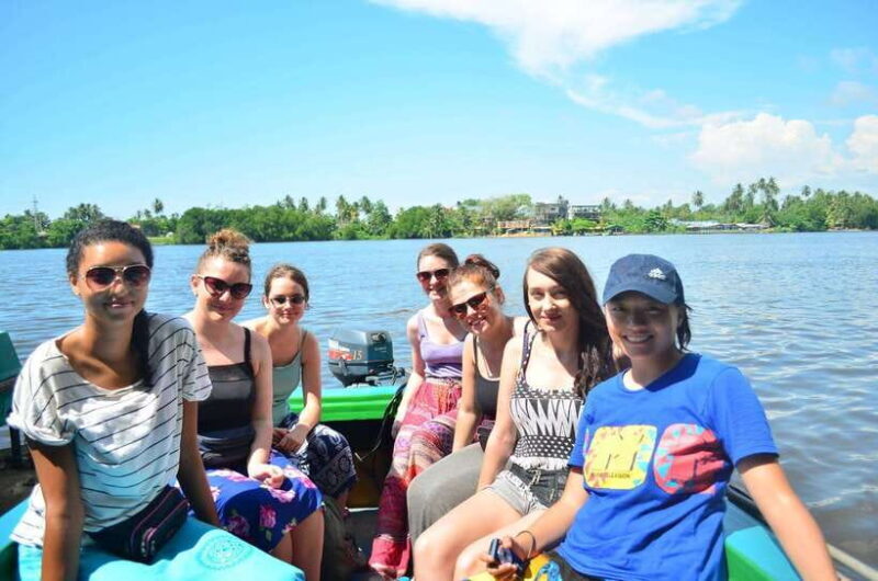 Bentota: River Boat Safari - Key Points