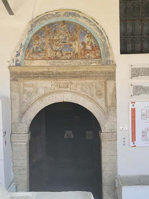 Berat UNESCO Heritage Day Tour: Onufri Museum & City Explore - Value and Suitability