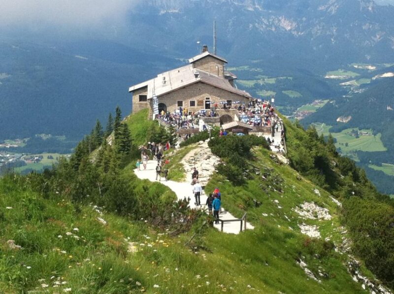 Berchtesgaden: Private Eagles Nest & Obersalzberg WWII Tour - Driving and Walking Tour