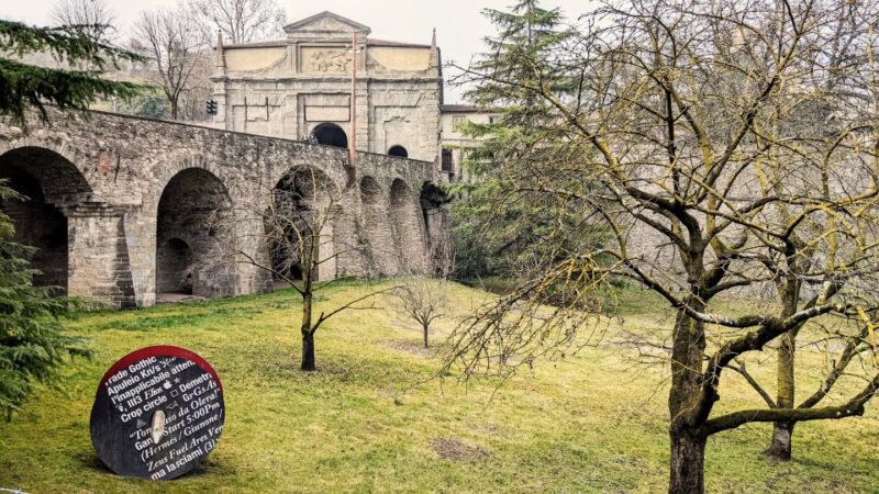 Bergamo: Città Alta Highlights Self-guided Walk - How the Tour Works