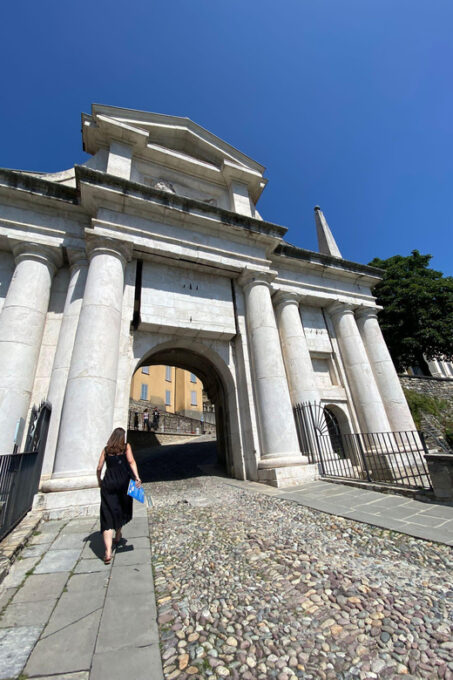 Bergamo: Italian Lesson On The Go - Contact and Consultation Options
