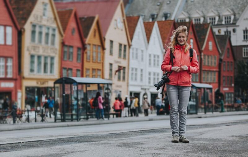 Bergen Past and Present: A Historical Walking Journey - Cultural Experiences Along the Way