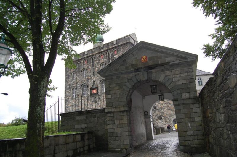 Bergen Past and Present: A Historical Walking Journey - Meet Your Tour Guide
