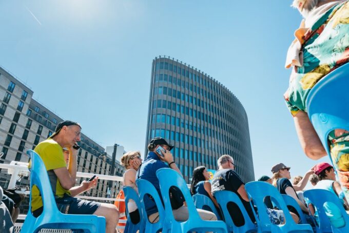 Berlin: 1-Hour City Tour by Boat With Guaranteed Seating - Tips for Tour Participants
