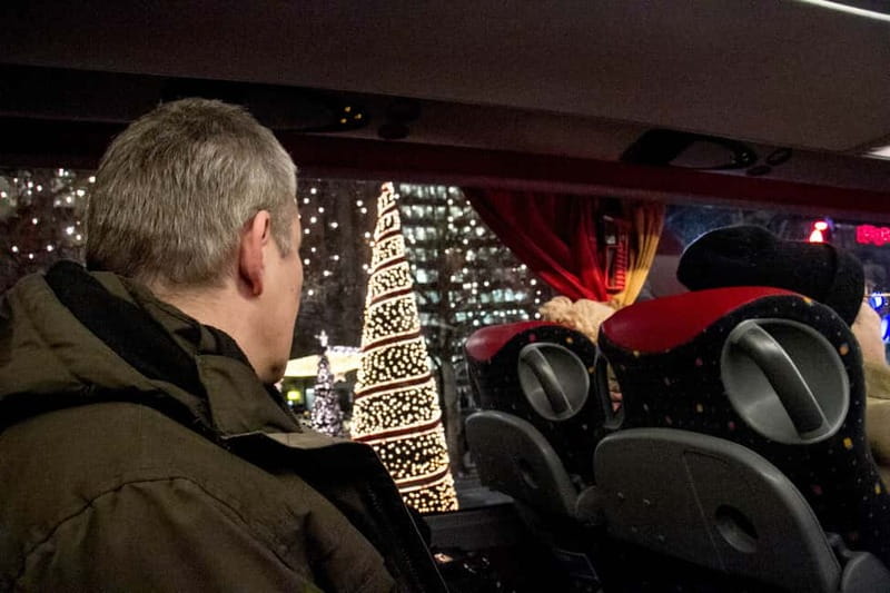 Berlin: 2-Hour Christmas Lights Bus Tour incl. Mulled Wine - Key Points